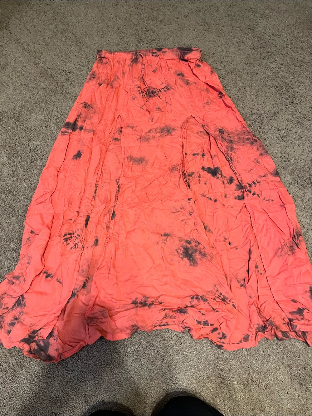 Amuse Society Coral Maxi Skirt with Black Tie-Dye size small